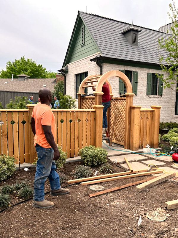 About our Dallas-Fort Worth Metroplex fence company